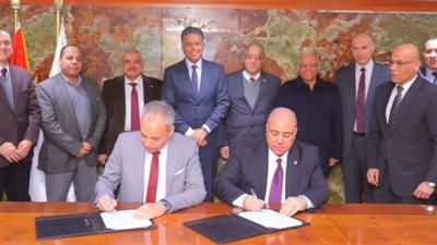 وزير النقل يشهد توقيع عقد إدارة وتشغيل وصيانة خطوط المترو الثلاثة