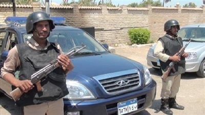 ضبط حارس عقار بالمقطم بعد سرقته إحدى الشقق