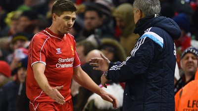 جيرارد: مورينيو حاول التوقيع معي 6 مرات خلال مشواري بكرة القدم