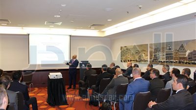 وفد المجلس التخصصي للبحث العلمي في فرانكفورت من أجل 