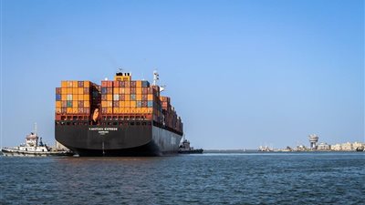 ميناء دمياط يستقبل 10 سفن حاويات وبضائع عامة خلال 24 ساعة 