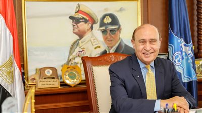 مميش: الملاحة تعود بشكل طبيعي في قناة السويس خلال أسبوع