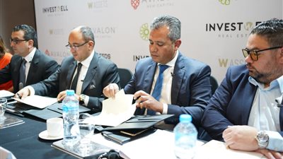 «INVESTWELL» تتعاقد مع «ليدز» لإدارة مشروعي «AVALON»