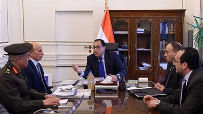 رئيس الوزراء يستعرض أهم مشروعات جهاز الخدمة الوطنية