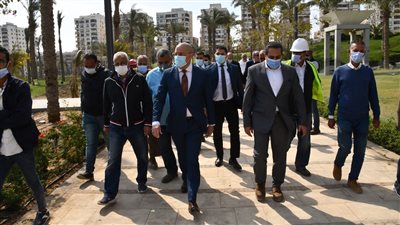 وزير الإسكان يتفقد مشروع تطوير «بحيرة عين الصيرة»