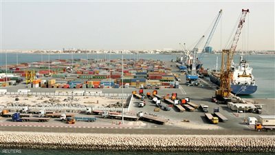 إيران تخصص 3 موانئ لتزويد قطر بالغذاء