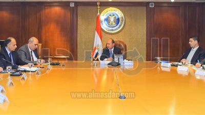 قرار وزارى بإعادة تشكيل المجالس التصديرية.. وتفعيل «الاستثمار العقارى»