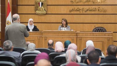 وزيرة التضامن : برامج عمل موحدة لإدارة الدعم النقدى