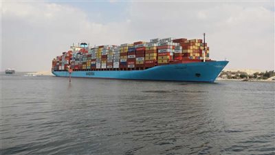 عبور 81 سفينة قناة السويس بحمولات 4.8 مليون طن
