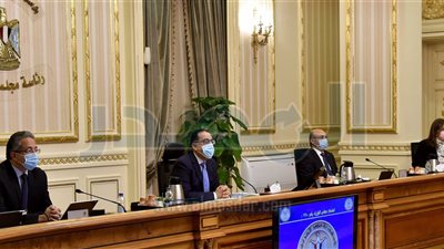 مجلس الوزراء يقر العلاوة وزيادة الحافز الإضافي للموظفين