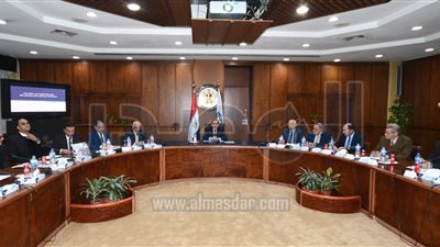 وزير البترول يستعرض خطة تحويل مصر إلى مركز إقليمي للطاقة