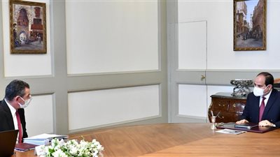 السيسي يوجه بتعزيز أنشطة صندوق «تحيا مصر» لدعم الأسر الأولى بالرعاية