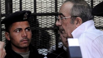 اليوم.. نظر محاكمة زكريا عزمي بتهمة الكسب غير المشروع