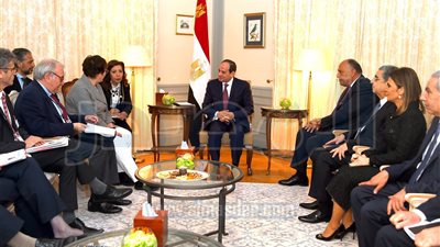 السيسي من برلين: نعمل على تخفيف العبء عن كاهل المواطن المصري