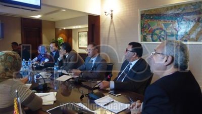 وزير السياحة يناقش ترتيبات الحملة الترويجية لتنشيط السياحة