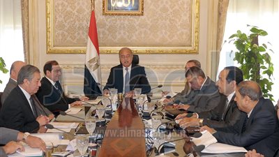 رئيس الوزراء يتابع مشروع معمل التكرير بمسطرد