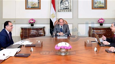 «السيسى» يتابع معدلات تنفيذ خطة تطوير الشبكة القومية للكهرباء 