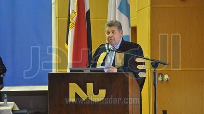 وزير التعليم العالي يشدد على أهمية إنشاء الجامعات الأهلية