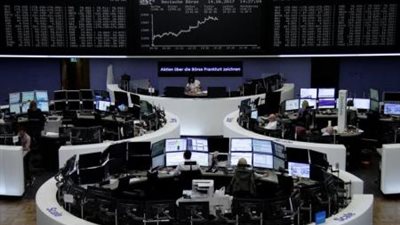 أسهم أوروبا قرب أدنى مستوى في شهرين