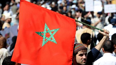 عشرات الحقوقيين المغاربة يتضامنون مع ناشط مضرب عن الطعام