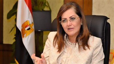 السعيد: تنفيذ مليون مشروع متناهي الصغر للمرأة في المحافظات