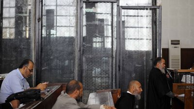 تأجيل محاكمة 42 إرهابيًّا في قضية تنظيم 