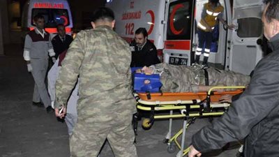 تركيا.. قلق واعتقالات بعد تسمم 700 جندي