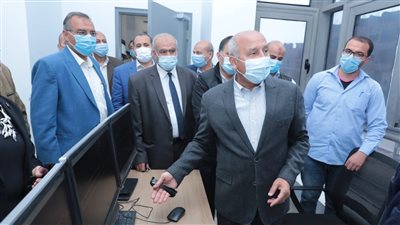 وزير النقل يتابع معدلات تنفيذ مشروع تحديث نظم الإشارات