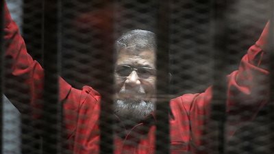 تأجيل محاكمة مرسي في قضية 