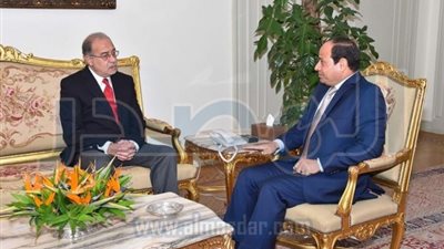 الرئيس السيسي يترأس اجتماعًا عاجلًا لمجلس الوزراء