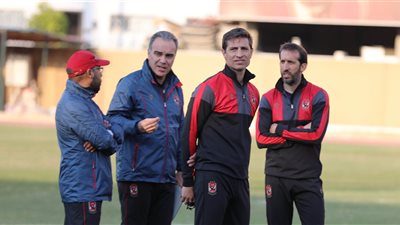 حسين الشحات أساسيًا فى تشكيل الأهلى أمام فيتا كلوب بدورى أبطال أفريقيا