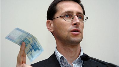 وزير اقتصاد المجر: مستعدون لميكنة المنظومة التجارية في مصر