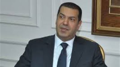 محافظ أسيوط يستقبل وفد 