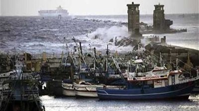 غلق بوغاز مينائي الإسكندرية والدخيلة لسوء الأحوال الجومائية