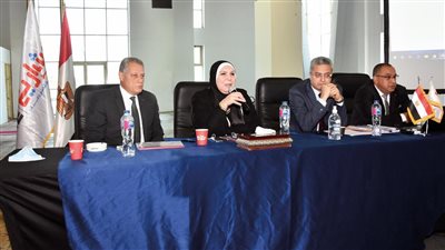 بدء أولى خطوات تفعيل قانون تنمية المشروعات الصغيرة الجديد