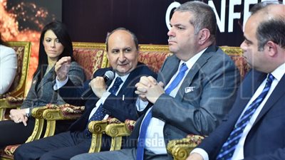 «نصار»: برامج شاملة للنهوض بالانتاج الصناعى وزيادة تنافسية الصادرات المصرية عالميًا