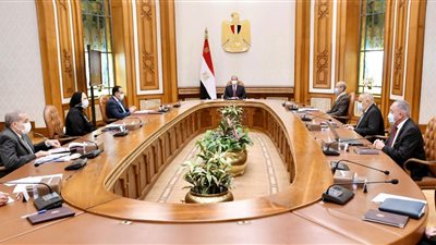 السيسي يستعرض مشروع تصنيع ماكينات الإنتاج الصناعي بتكنولوجيا التحكم الآلي