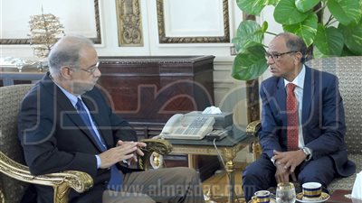 رئيس الوزراء يناقش خطة تطوير منظومة النقل مع هاني عازر