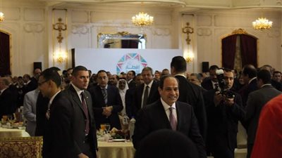 السيسي يقرر زيادة قيمة الدعم ببطاقات التموين والمعاشات 