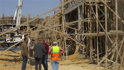 رئيسا جهازي «العبور» و«العاشر من رمضان» يتفقدان مشروعات خدمية بالمدينتين