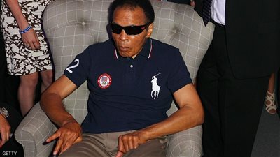 وفاة أسطورة الملاكمة محمد علي كلاي