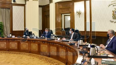 مدبولي: اهتمام رئاسي كبير للنهوض بصناعة الغزل والنسيج