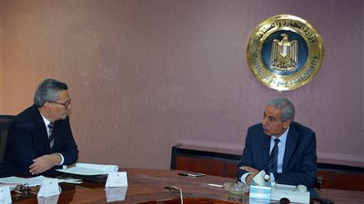 قابيل يبحث مع سفير إندونيسيا تنمية العلاقات التجارية بين البلدين (صور)