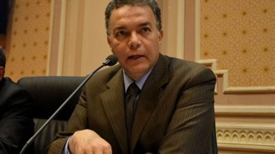 وزيرالنقل : إحالة المسؤلين عن تأخر قطار الاسكندرية للتحقيق