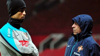 مدرب البرتغال: رونالدو لا ينافس ميسي بل ينافس نفسه