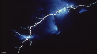 ألمانيا: إصابة 80 شخصا تجمعوا لسماع الموسيقى بصاعقة برق