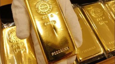 الذهب يصعد 2% نتيجة صدور بيانات سلبية للسوق الأمريكي