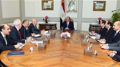 «السيسى» يستعرض مع الرئيس التنفيذي لـ«إينى» تطور مشروعات الشركة فى مصر  