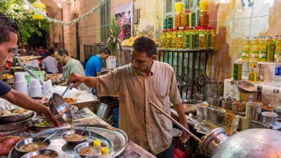 المصريون يأكلون 2 مليار رغيف و10 ألاف طن فول في أول أسبوع من 