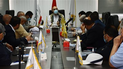 وزير الإسكان يوجه شركات المقاولات بسرعة تنفيذ مشروعات العلمين الجديدة